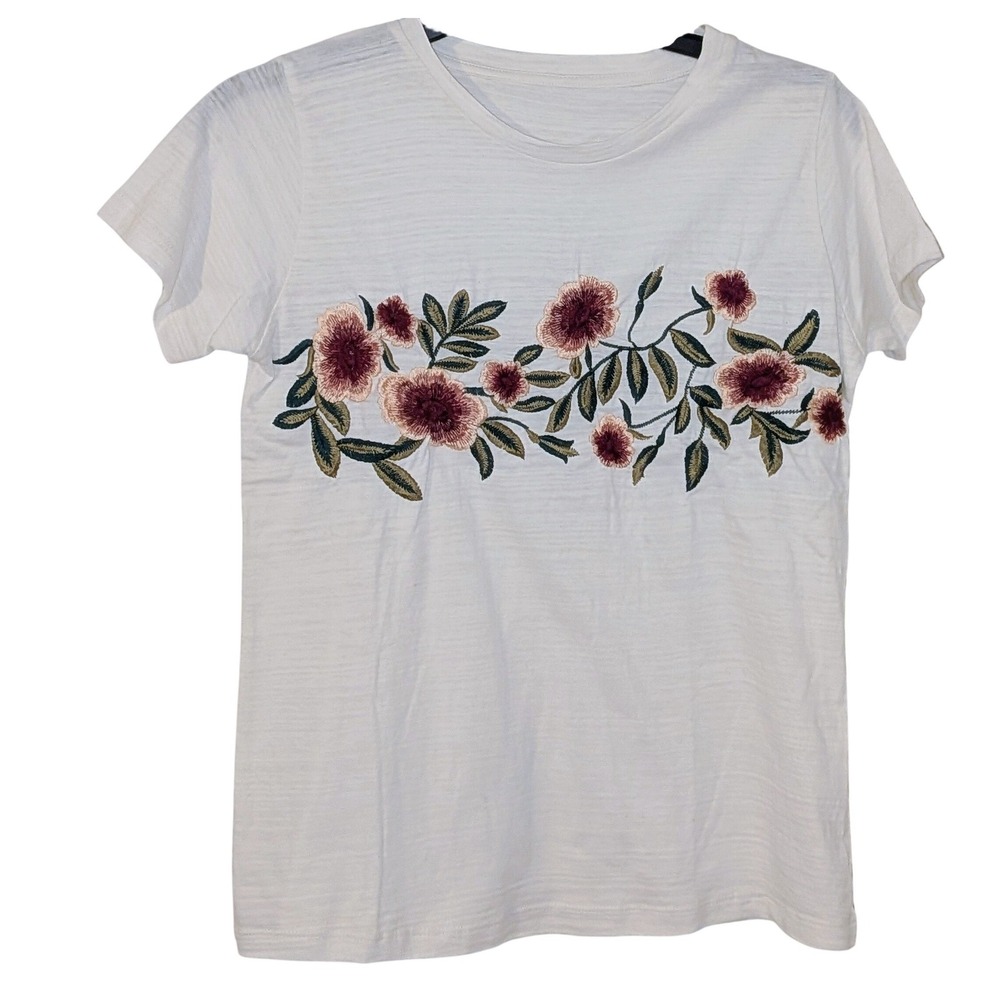 Floral Embroidered Slub Knit Tee White Crew Neck Boho Top Small NWOT